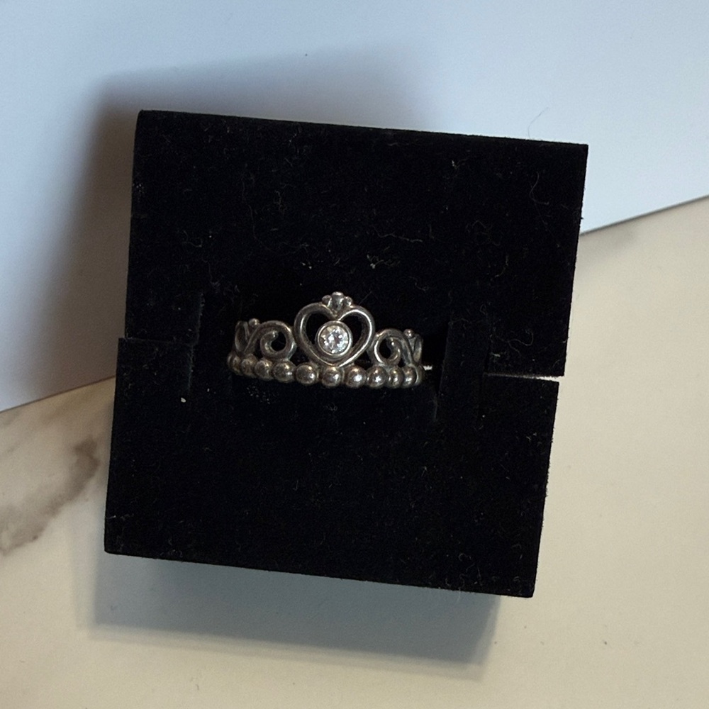 Pandora Princess Tiara Crown Ring